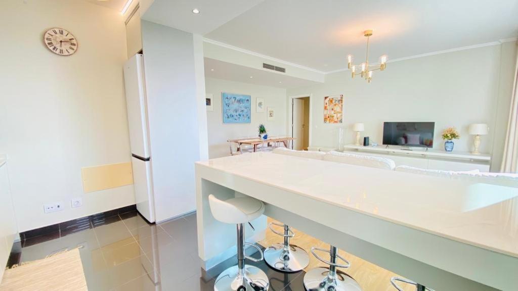 Charming Monumental Apartment Funchal  Luaran gambar